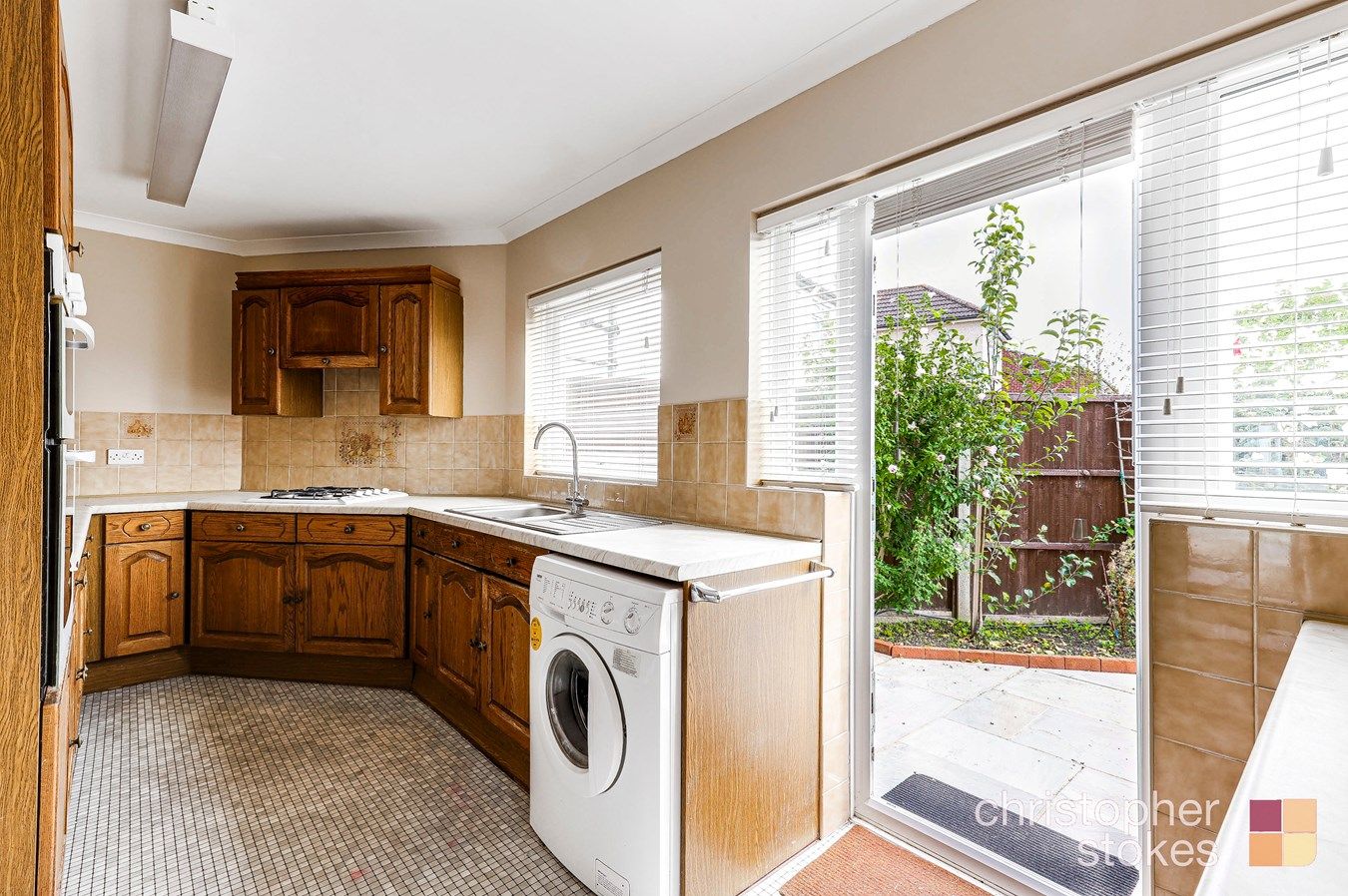 4 bed semidetached house for sale in Debenham Road, Cheshunt, Waltham