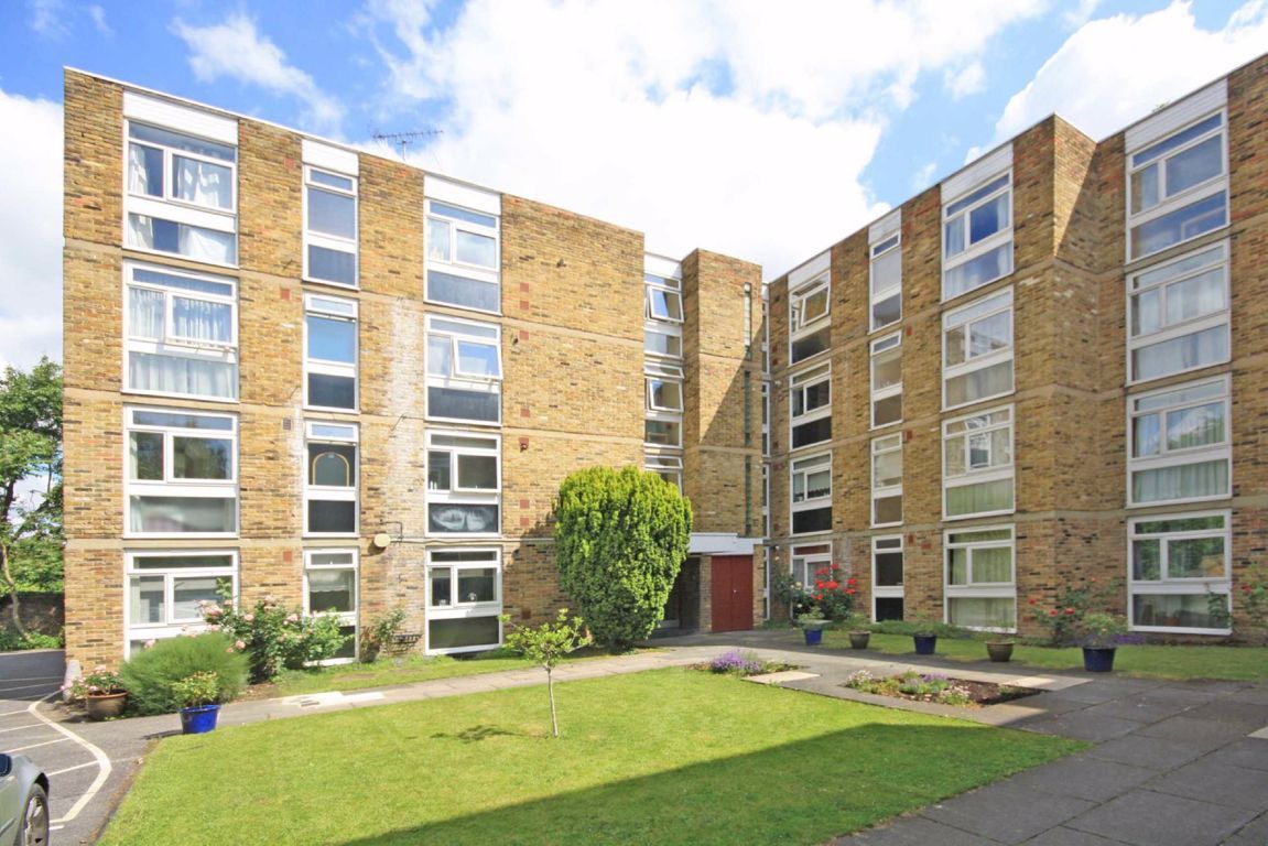 2 bed flat to rent in Gordon Road, London W5 Zoopla
