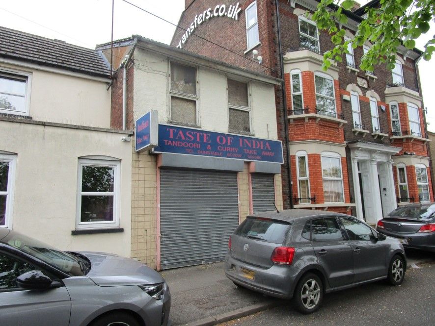 6 bed block of flats for sale in 135 High Street South, Dunstable