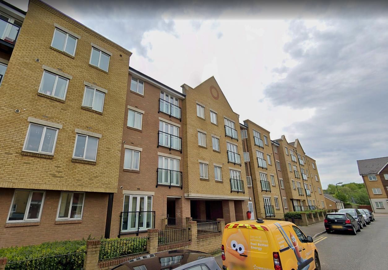 1 bed flat to rent in Black Eagle Drive, Northfleet, Gravesend DA11