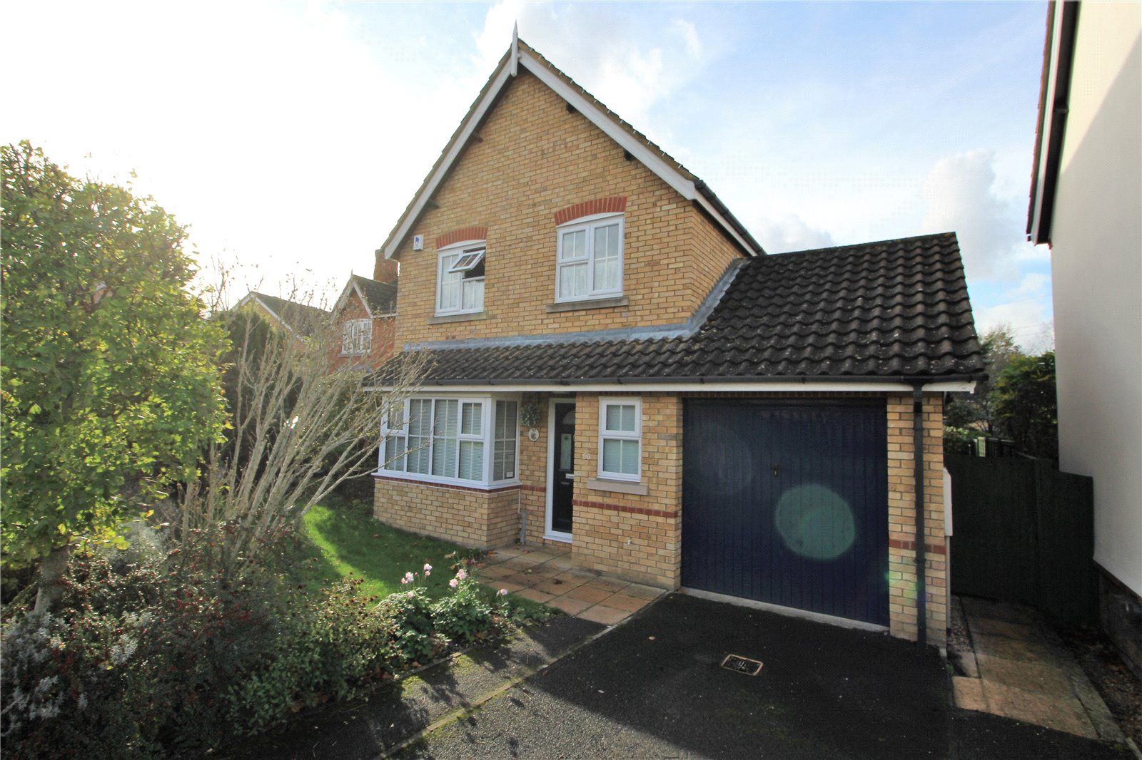 3 bed detached house for sale in Danvers Drive, Church Crookham, Fleet