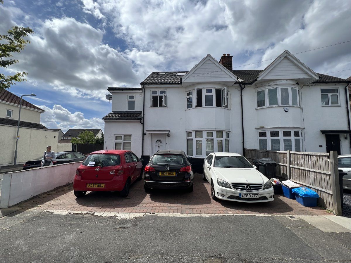 5 bed terraced house to rent in Devonshire Road, Ilford IG2 Zoopla