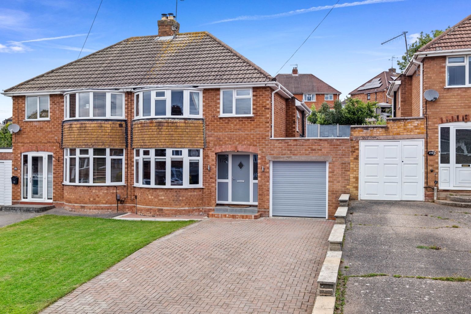 3 bed semidetached house for sale in Mason Road, Headless Cross