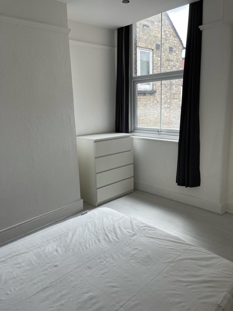 1 bed flat to rent in Ashbourne Mansions, Ashbourne Parade, Finchley