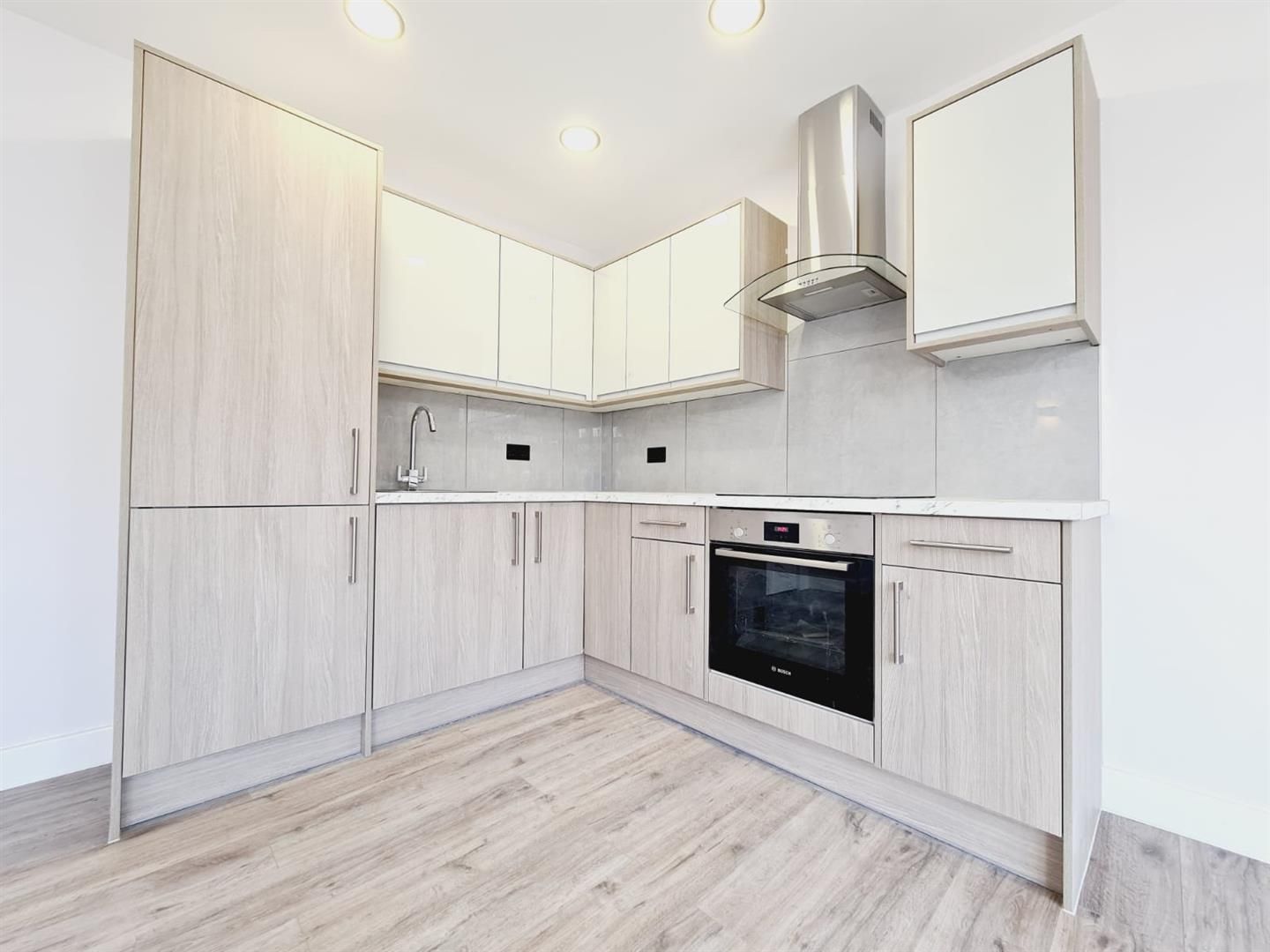 3 bed flat to rent in Aster Court, Woodcote Road, Wallington SM6 Zoopla
