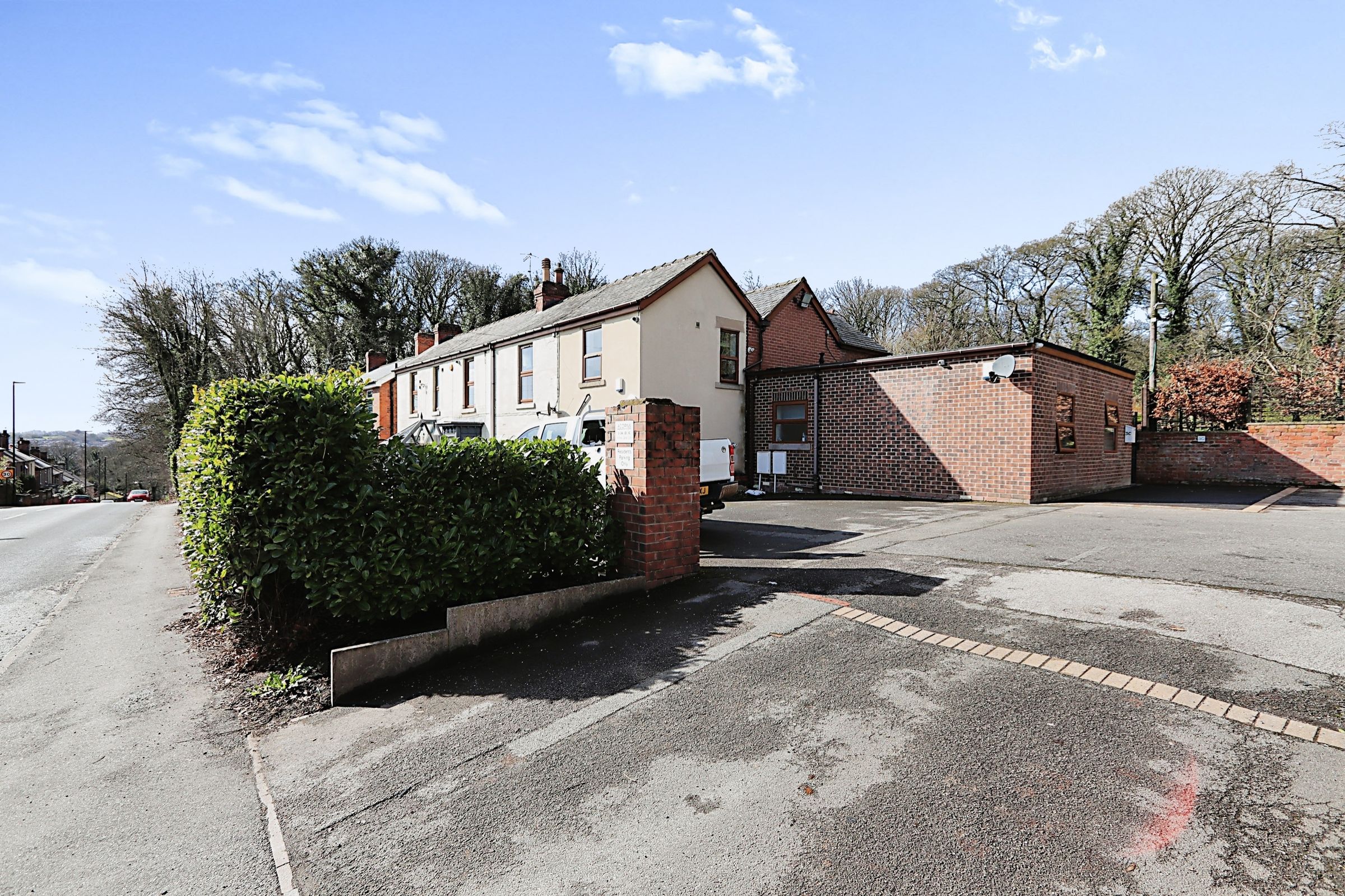 1 bed flat for sale in White Lane, Chapeltown, Sheffield, South