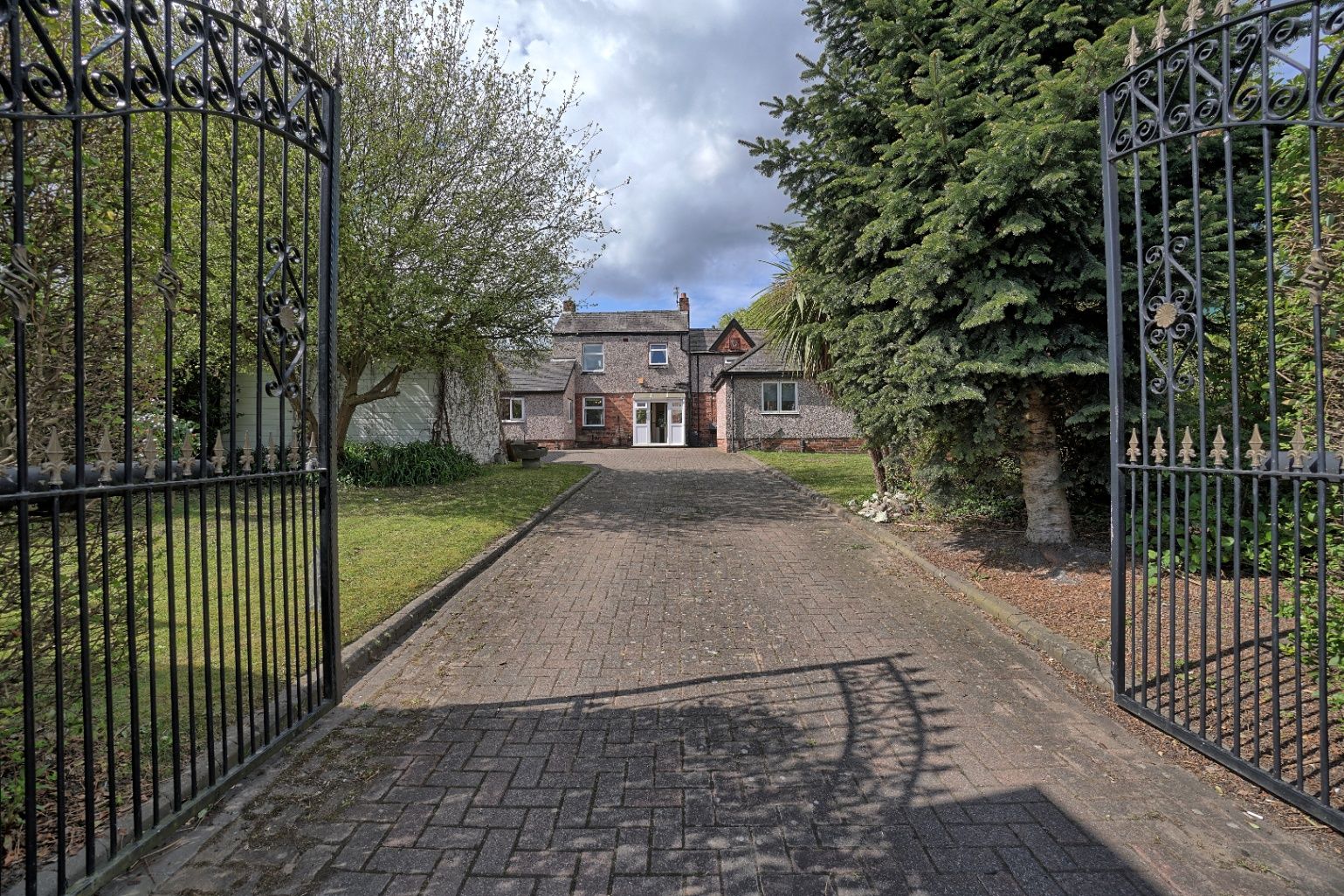 Cecil Road, Birkenhead CH42