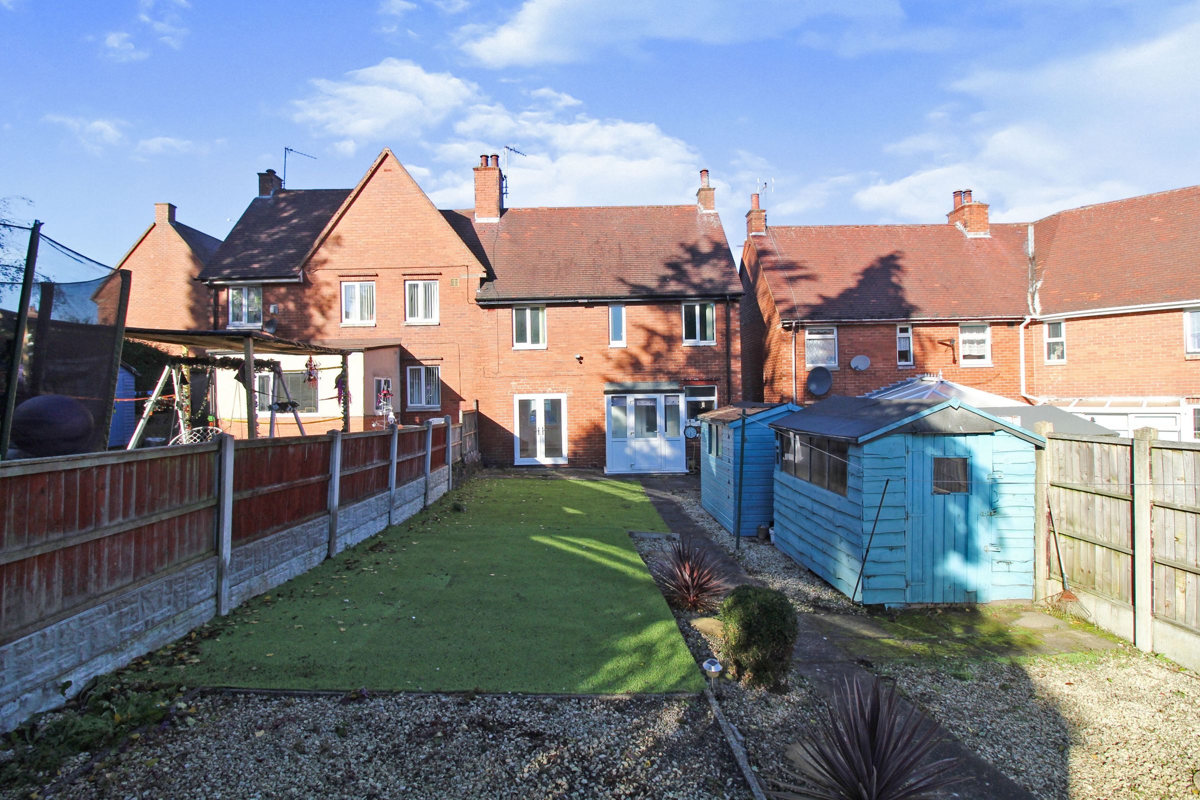 3 bed semidetached house for sale in Ravensdale Avenue, Mansfield