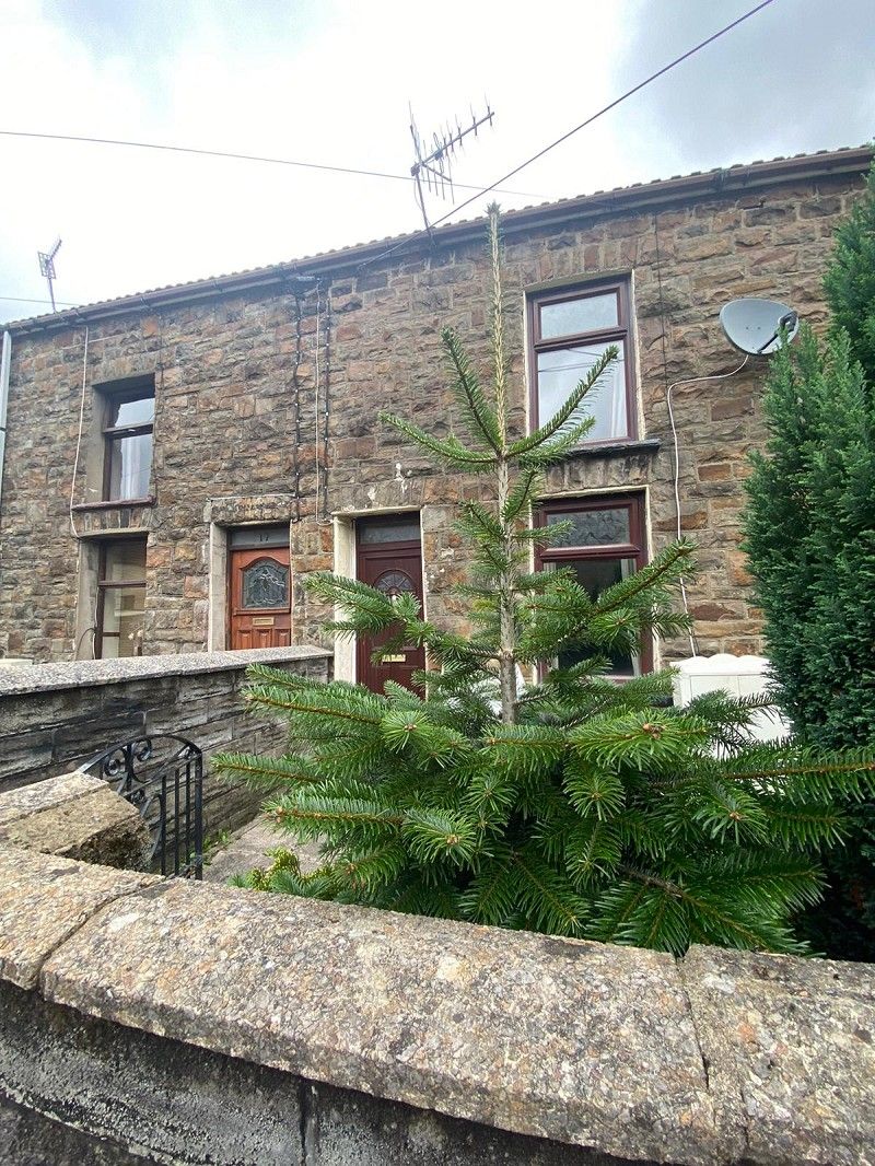 2 bed property for sale in Park Road, Treorchy, Rhondda Cynon Taff
