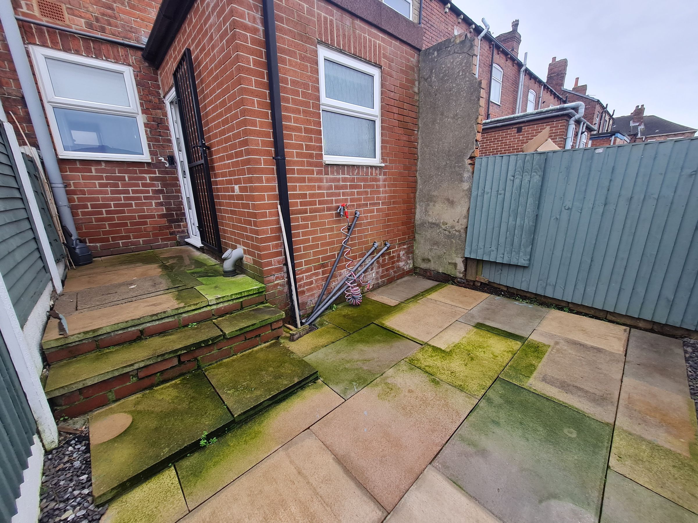 2 bed terraced house to rent in Granville Street, Castleford WF10 Zoopla