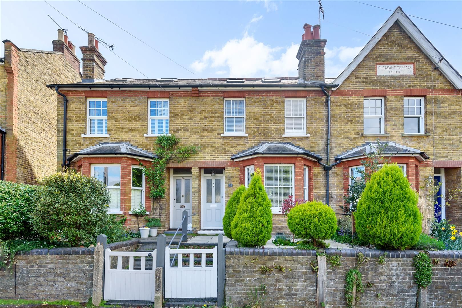 3 bed property for sale in Skinners Lane, Ashtead KT21 Zoopla