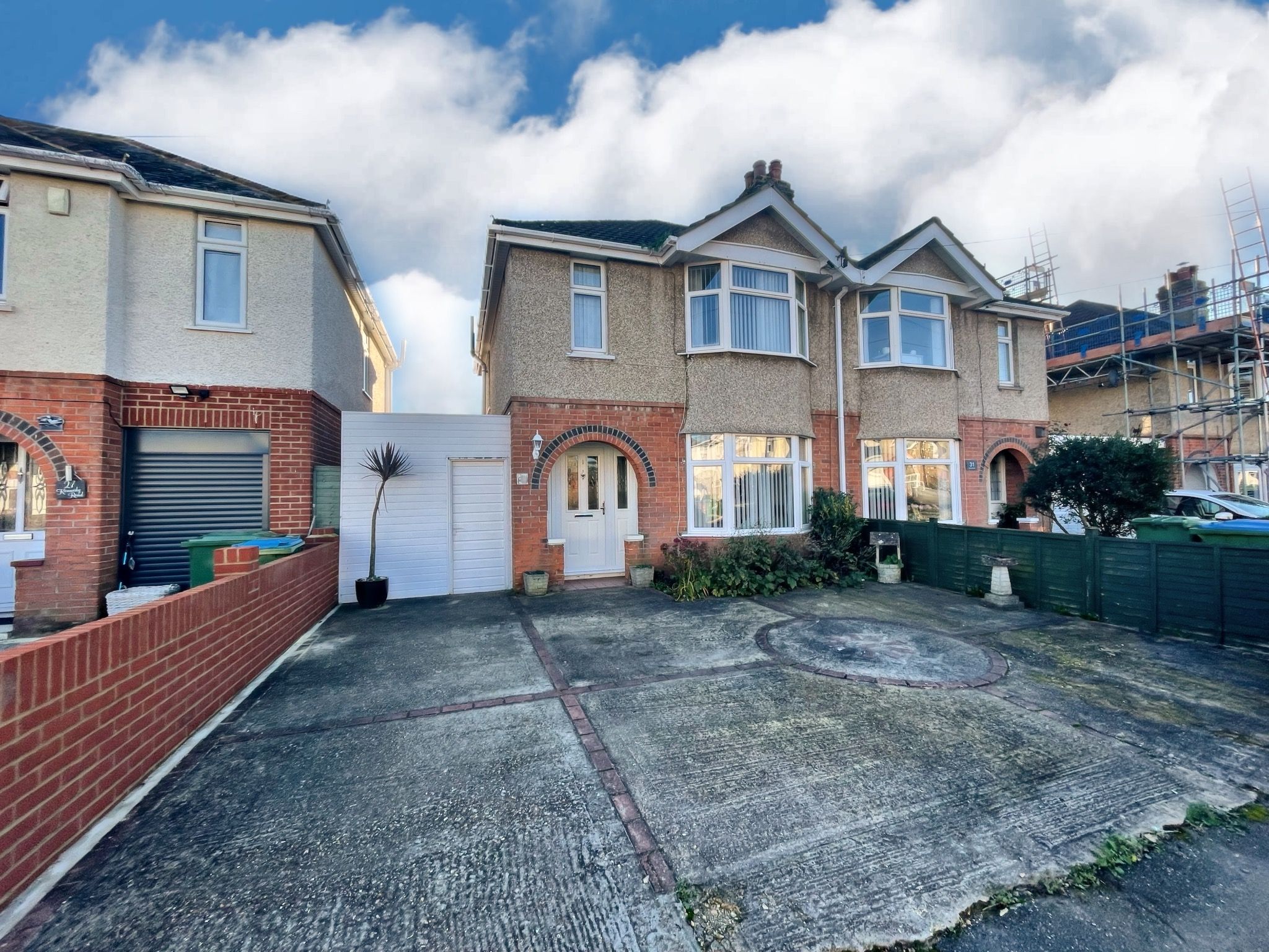 3 bed semidetached house for sale in Kennedy Road, Southampton SO16