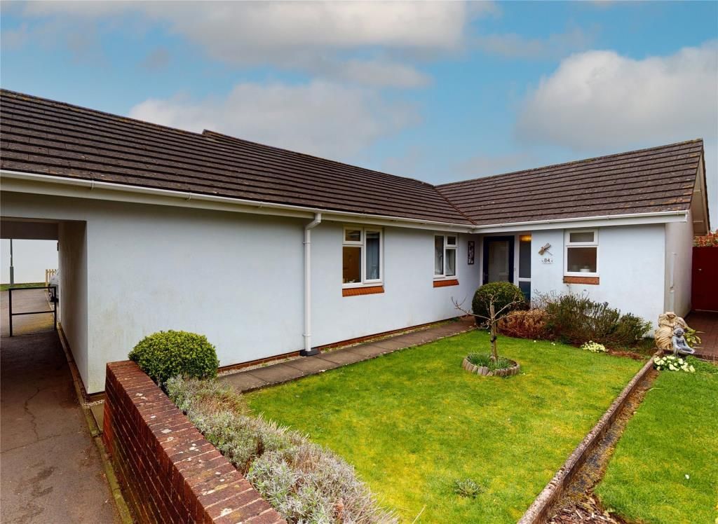 3 bed detached bungalow for sale in Steed Close, Paignton, Devon TQ4