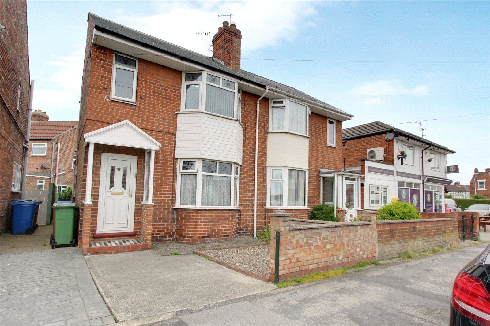 3 bed semidetached house for sale in New Village Road, Cottingham