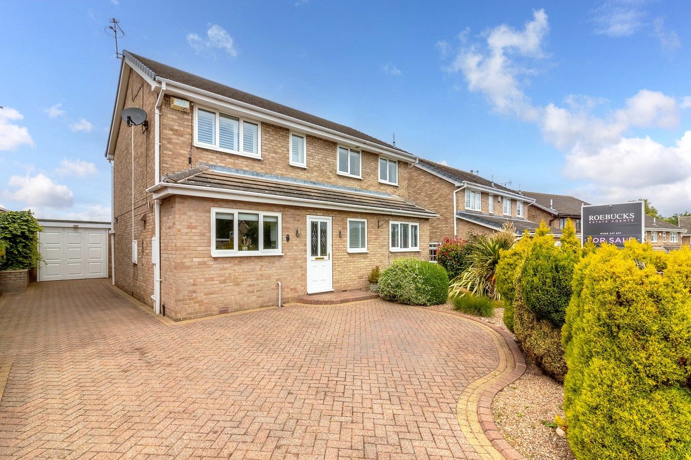 5 bed detached house for sale in Harden Close, Pogmoor, Barnsley S75