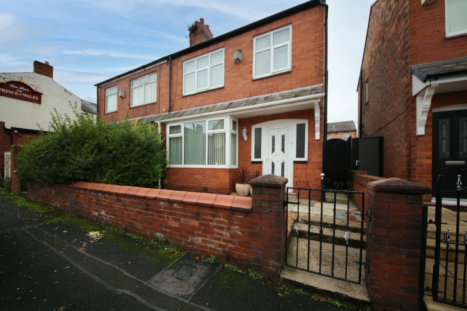 3 bed semidetached house for sale in Arundel Street, Newtown, Wigan