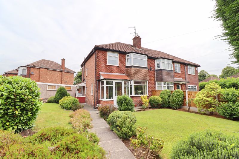 3 bed semidetached house for sale in Edenfield Lane, Worsley