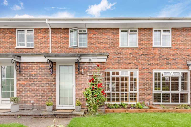 3 bed terraced house for sale in Ridge Langley, Sanderstead, South