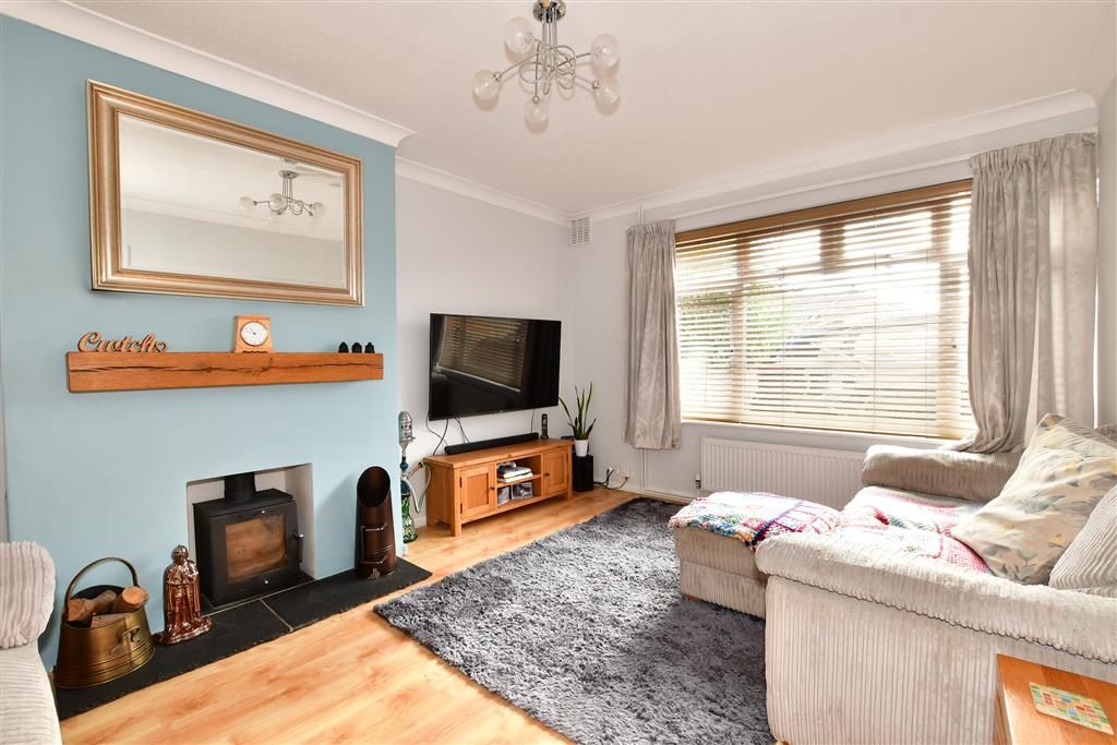 4 bed semidetached house for sale in Farhalls Crescent, Horsham, West