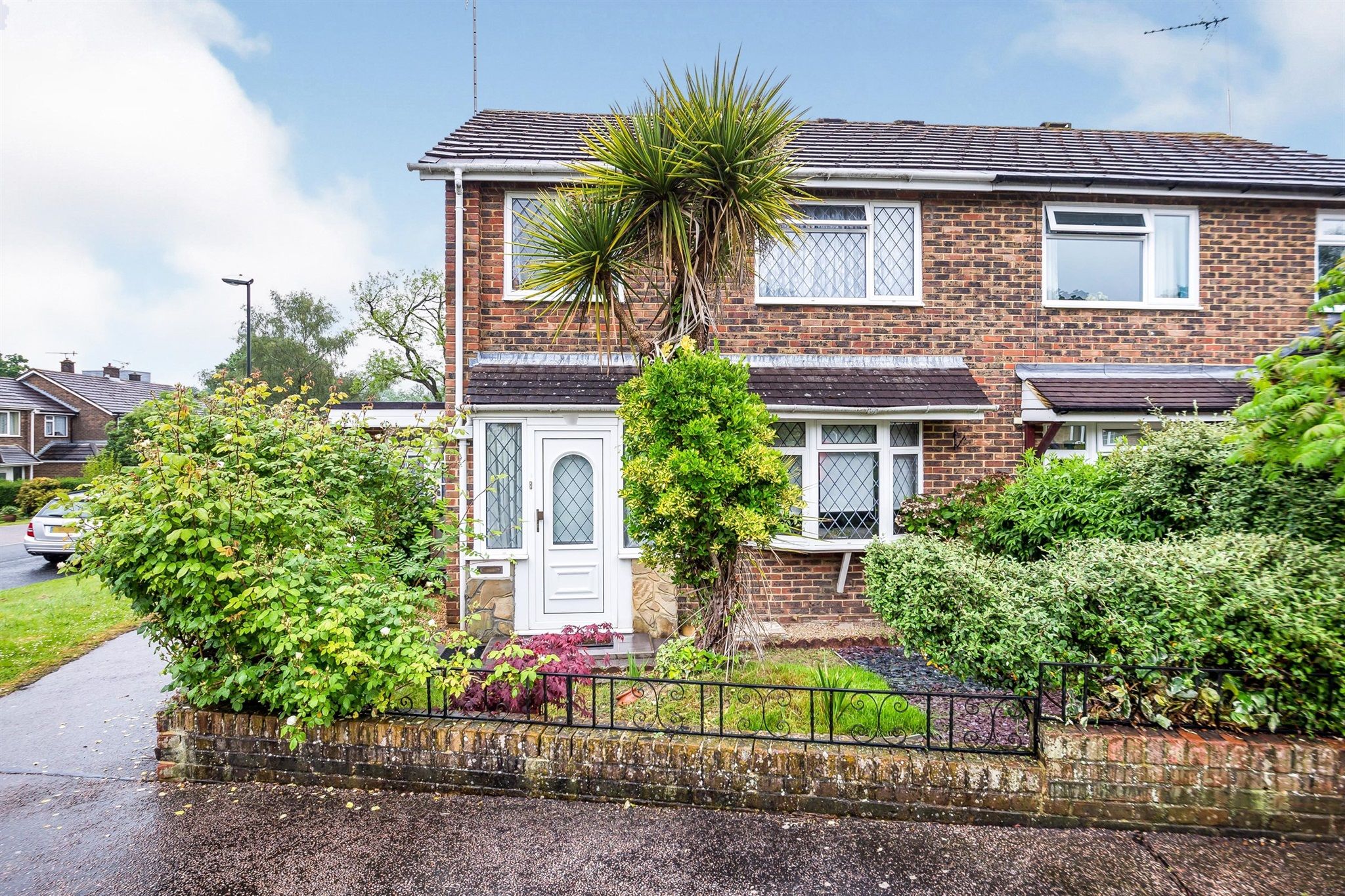 Blackfold Road, Crawley RH10  