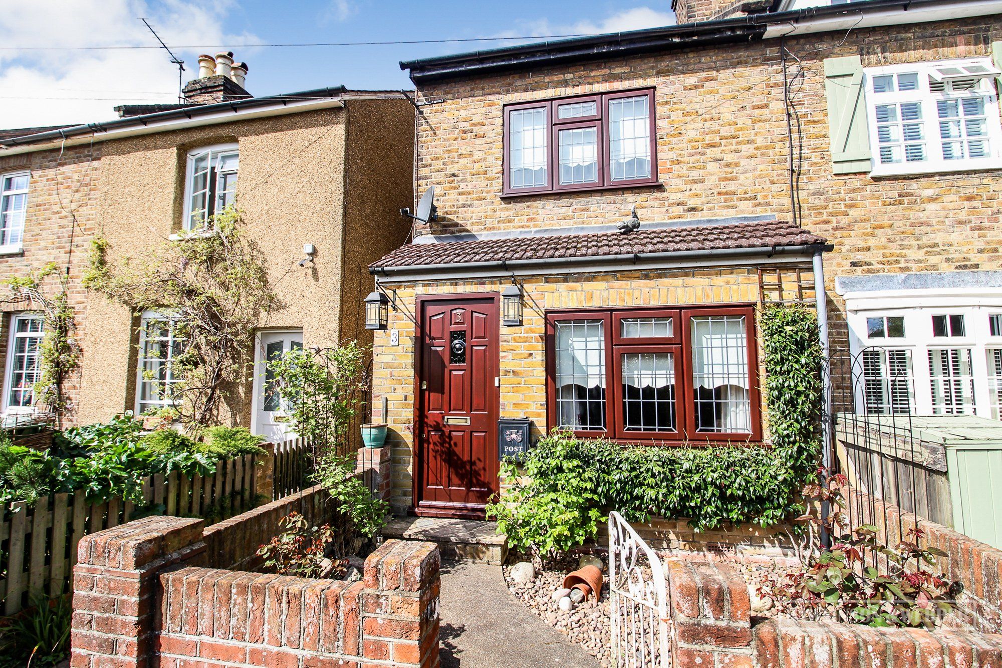 3 bed cottage for sale in Spring Gardens, West Molesey KT8 Zoopla