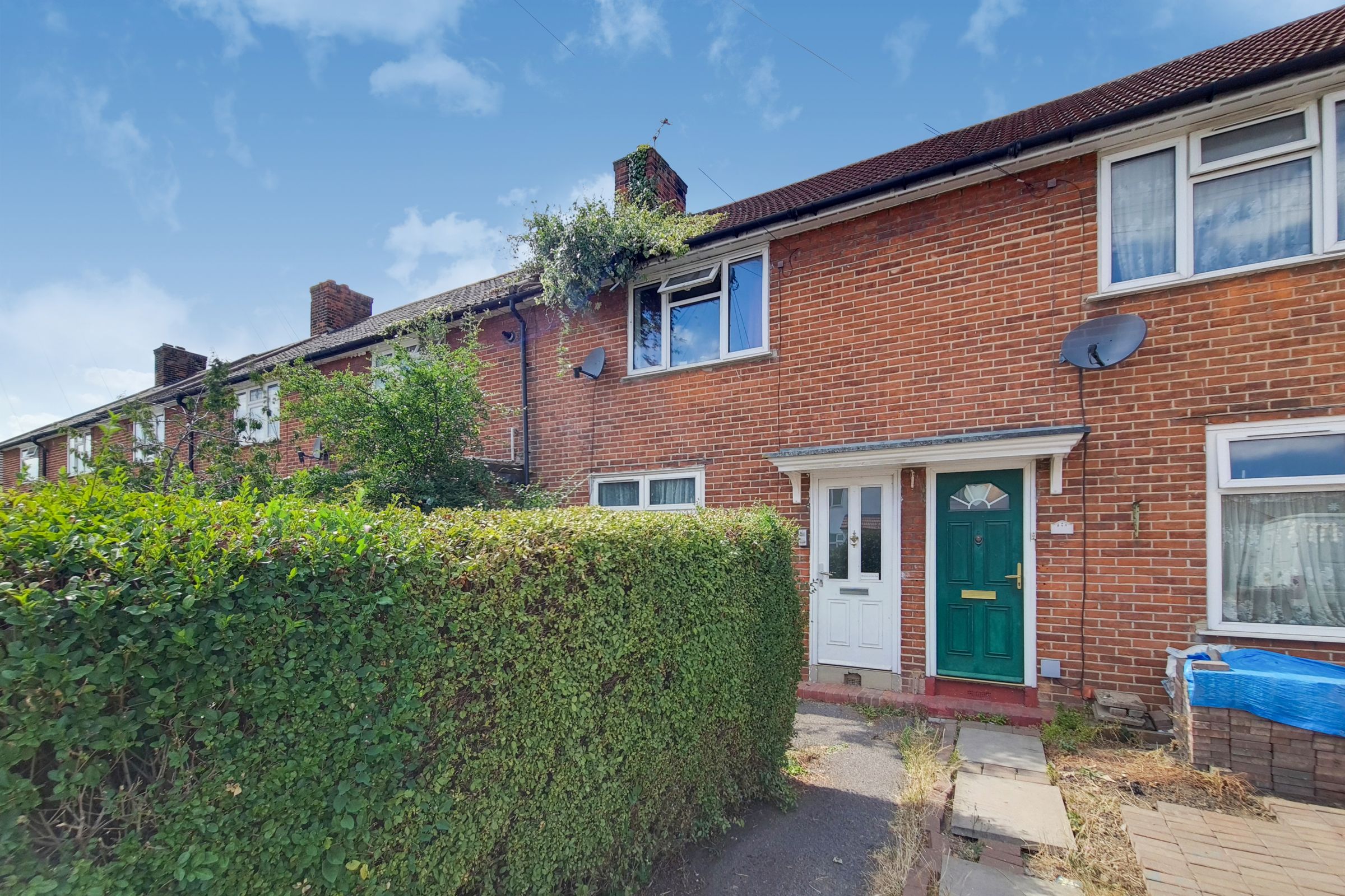 2 bed terraced house for sale in Eliot Road, Dagenham RM9 Zoopla