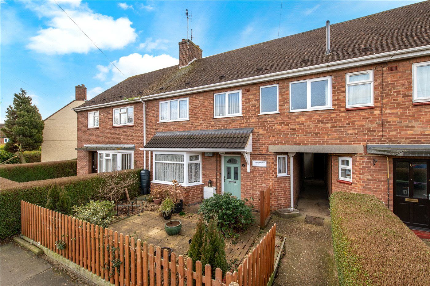 3 bed terraced house for sale in Almond Walk, Sleaford, Lincolnshire