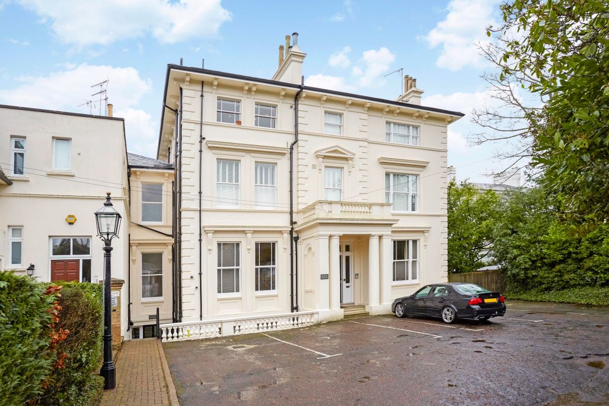 3 bed detached house to rent in Calverley Park Gardens, Tunbridge Wells