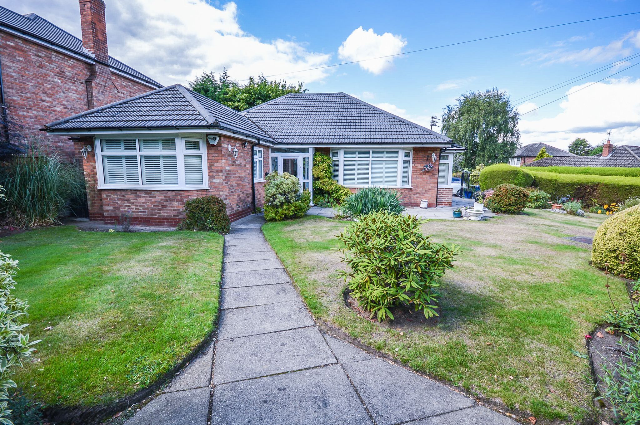 3 bed detached bungalow for sale in Delahays Road, Hale, Altrincham
