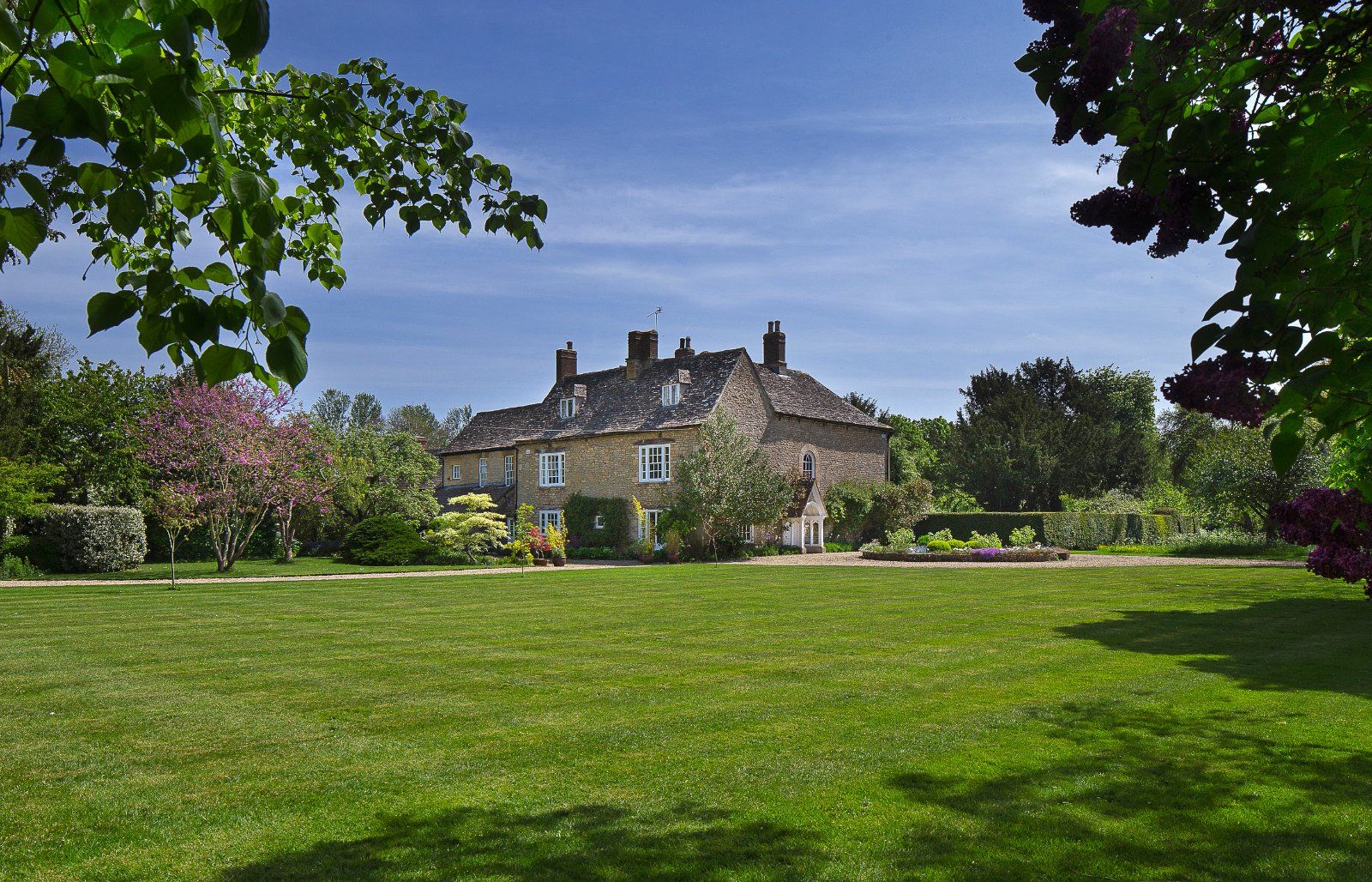 6 bed detached house for sale in Standlake Road, Ducklington, Witney