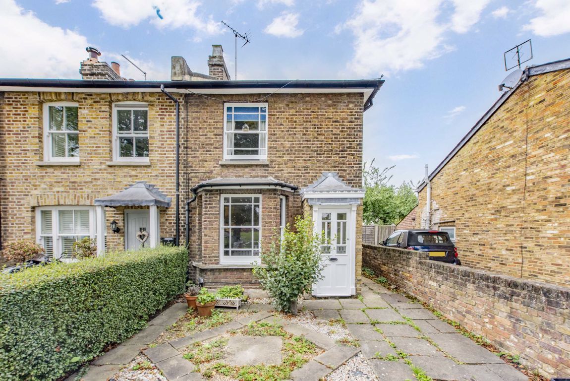 2 bed terraced house for sale in First Cross Road, Twickenham TW2 Zoopla