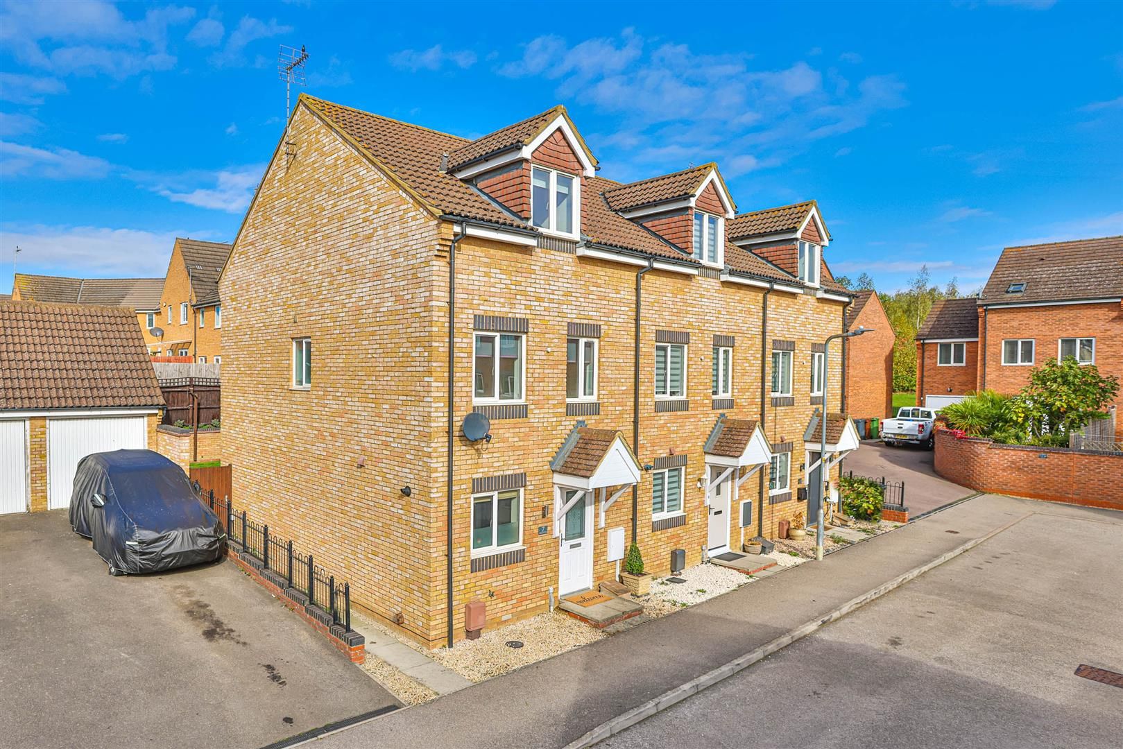 3 bed end terrace house for sale in Worcester Close, Corby NN18 Zoopla