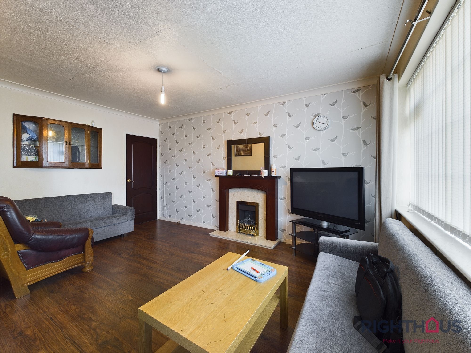 4 bed semidetached house for sale in Grey Friar Walk, Bradford BD7