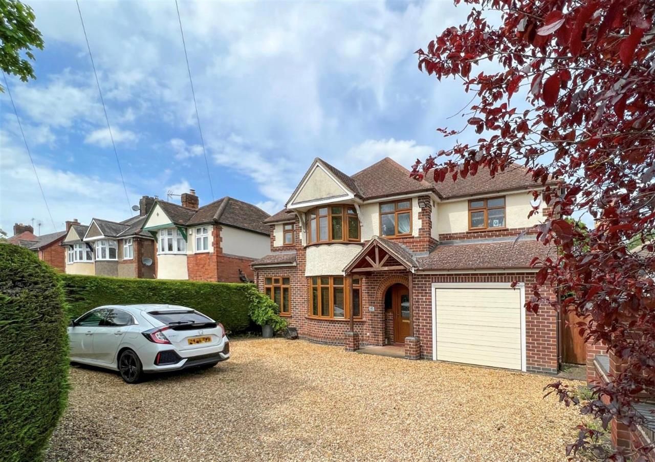 4 bed property for sale in Hinckley Road, Barwell, Leicester LE9 Zoopla