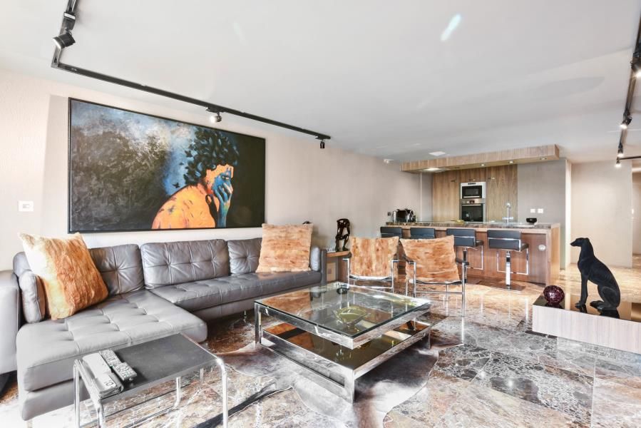 Falcon Lodge, Admiral Walk W9