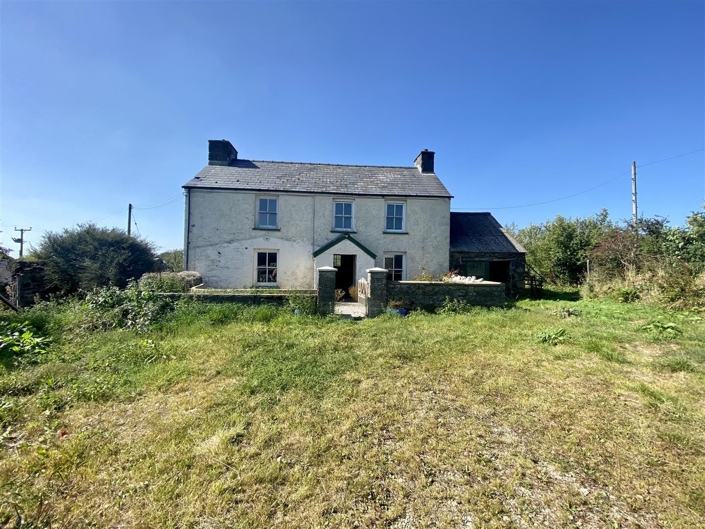4 bed country house for sale in Glyn Meinog, Llanychlwydog, Pontfaen