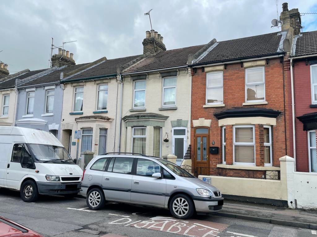 60 Byron Road Gillingham Kent ME7  