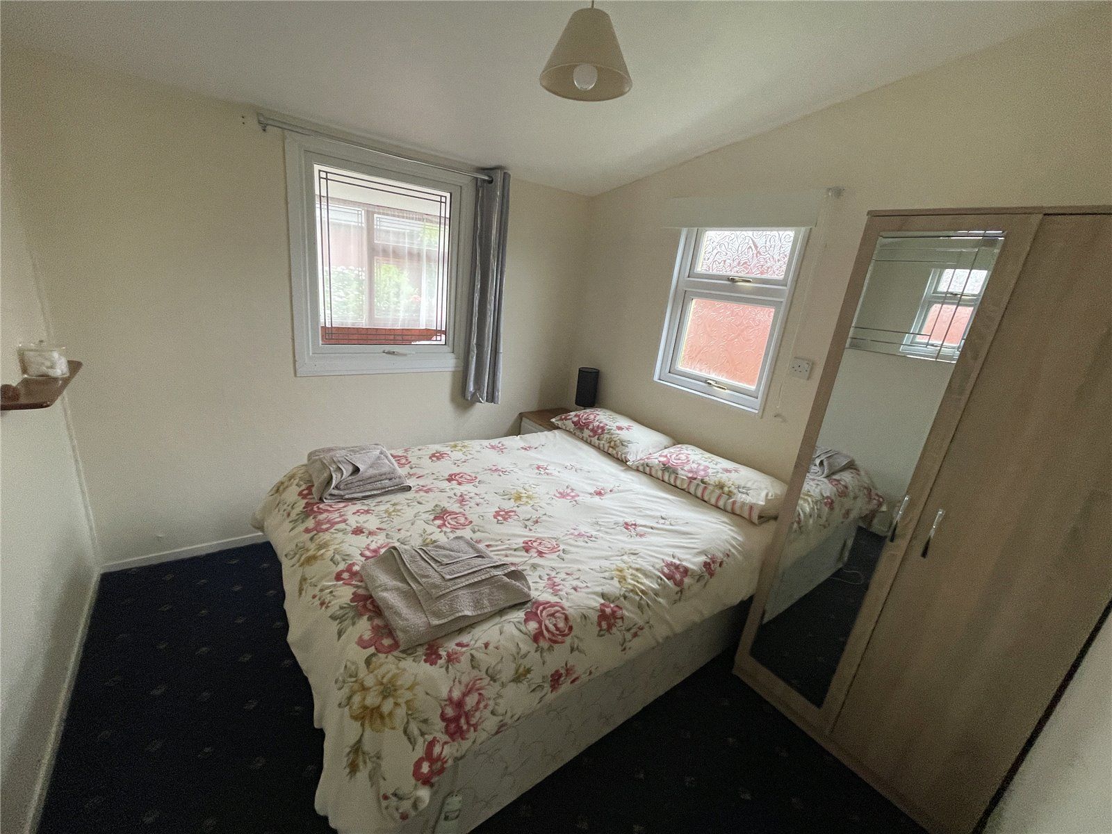 2 bed mobile/park home for sale in Erw Porthor, Tywyn, Gwynedd LL36