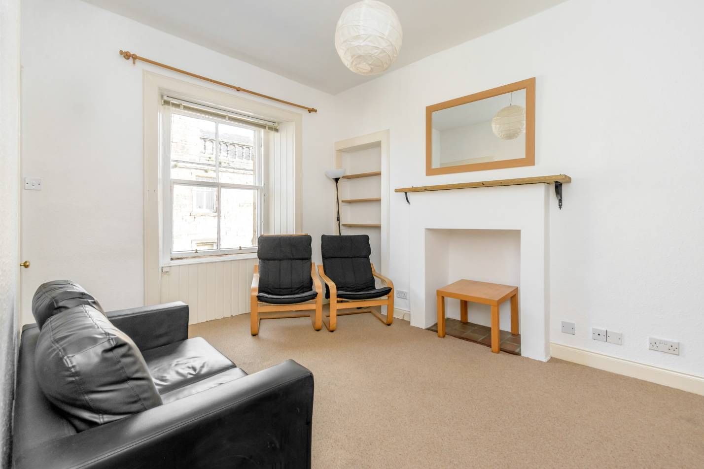 15/8 West Crosscauseway Newington EH8