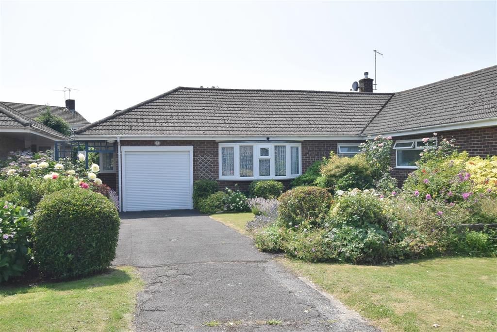 2 bed semidetached bungalow for sale in Longwood Avenue, Waterlooville