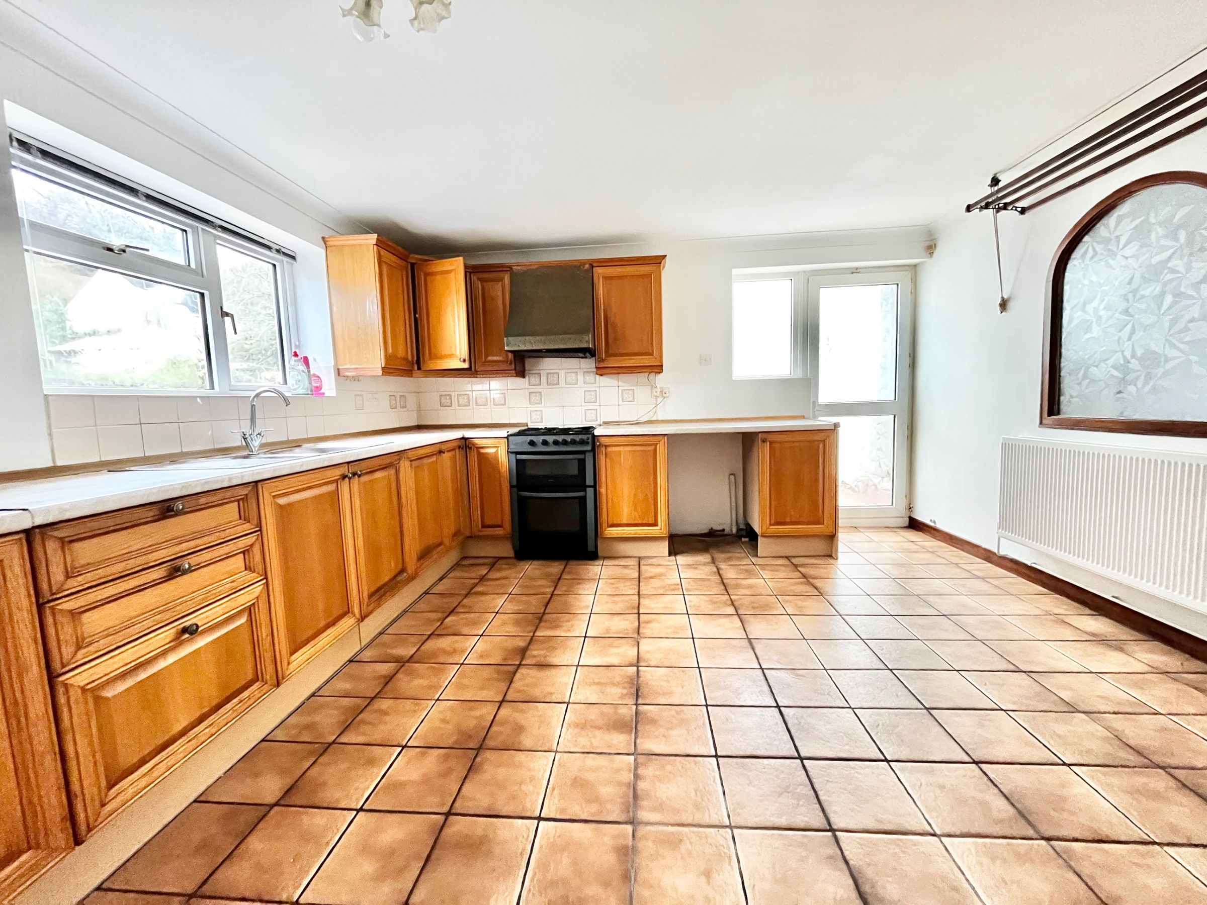 3 bed end terrace house for sale in Glen Road, West Cross, Swansea SA3