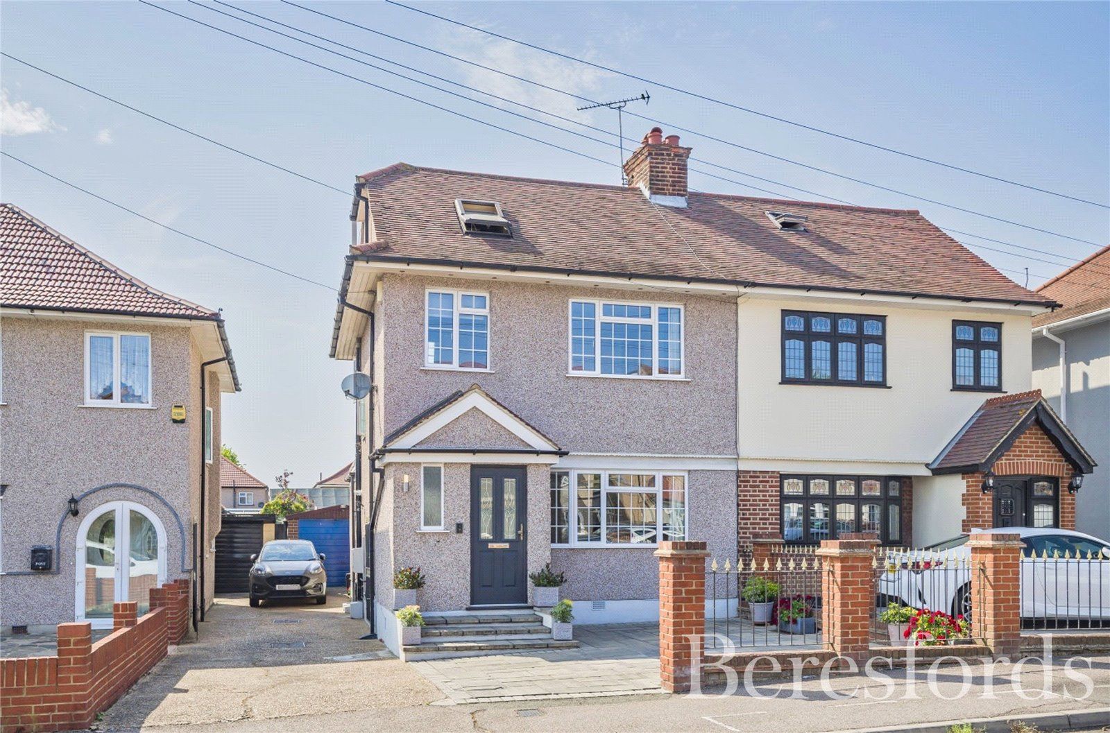 4 bed semidetached house for sale in Highfield Road, Collier Row RM5