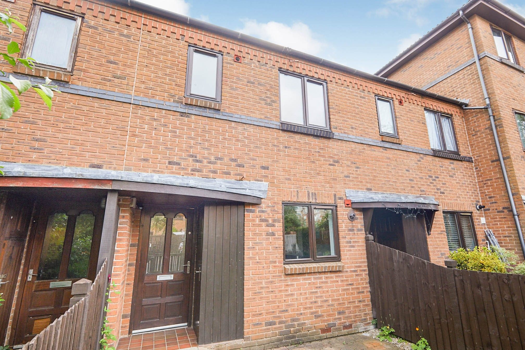 Etruria Gardens, Chester Green, Derby DE1  