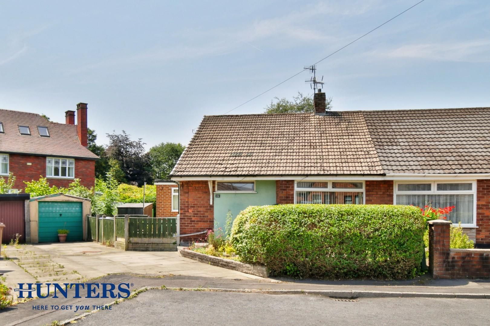 3 bed semidetached bungalow for sale in Redland Close, Littleborough