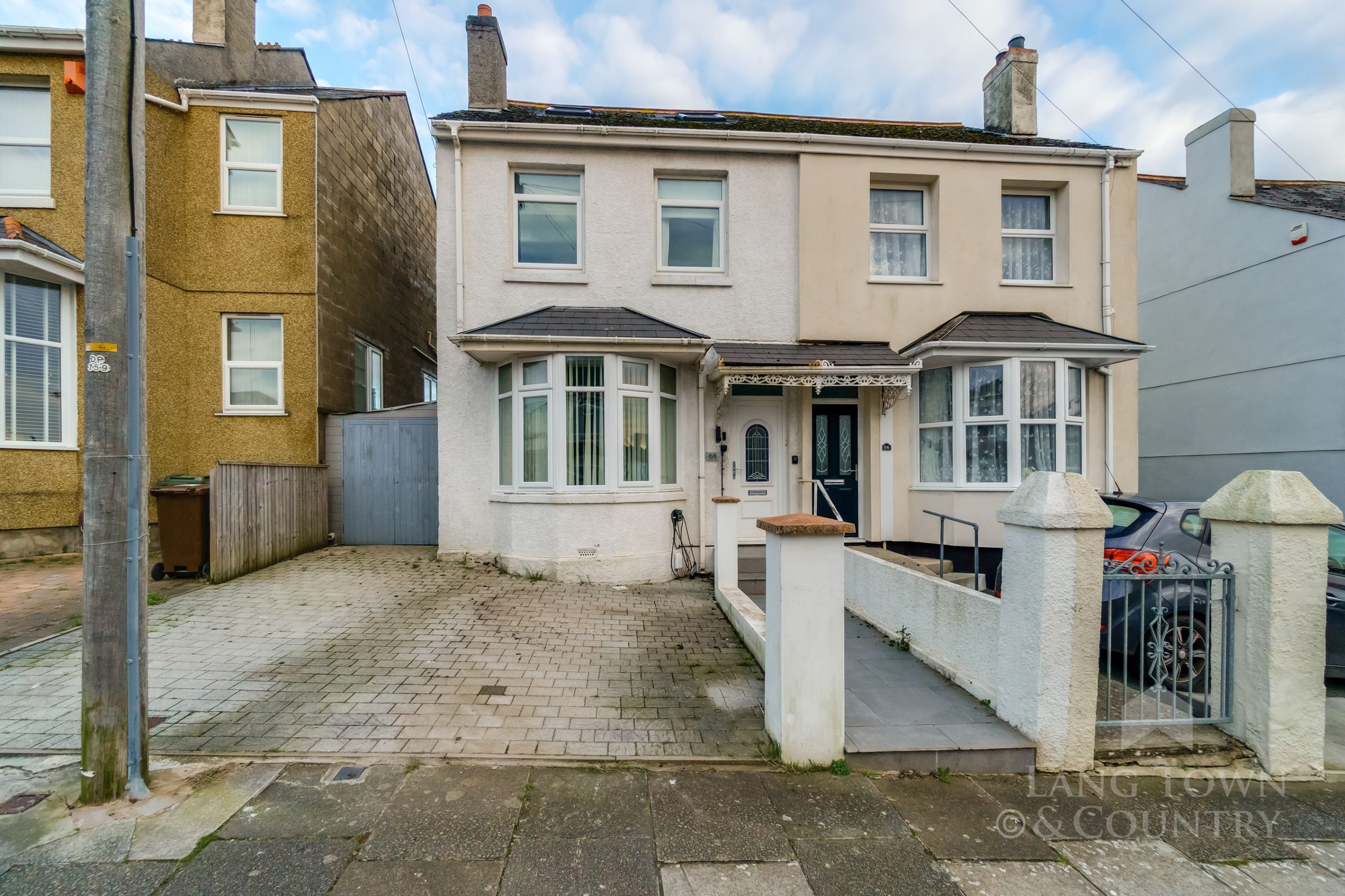 4 bed semidetached house for sale in West Down Road, Beacon Park