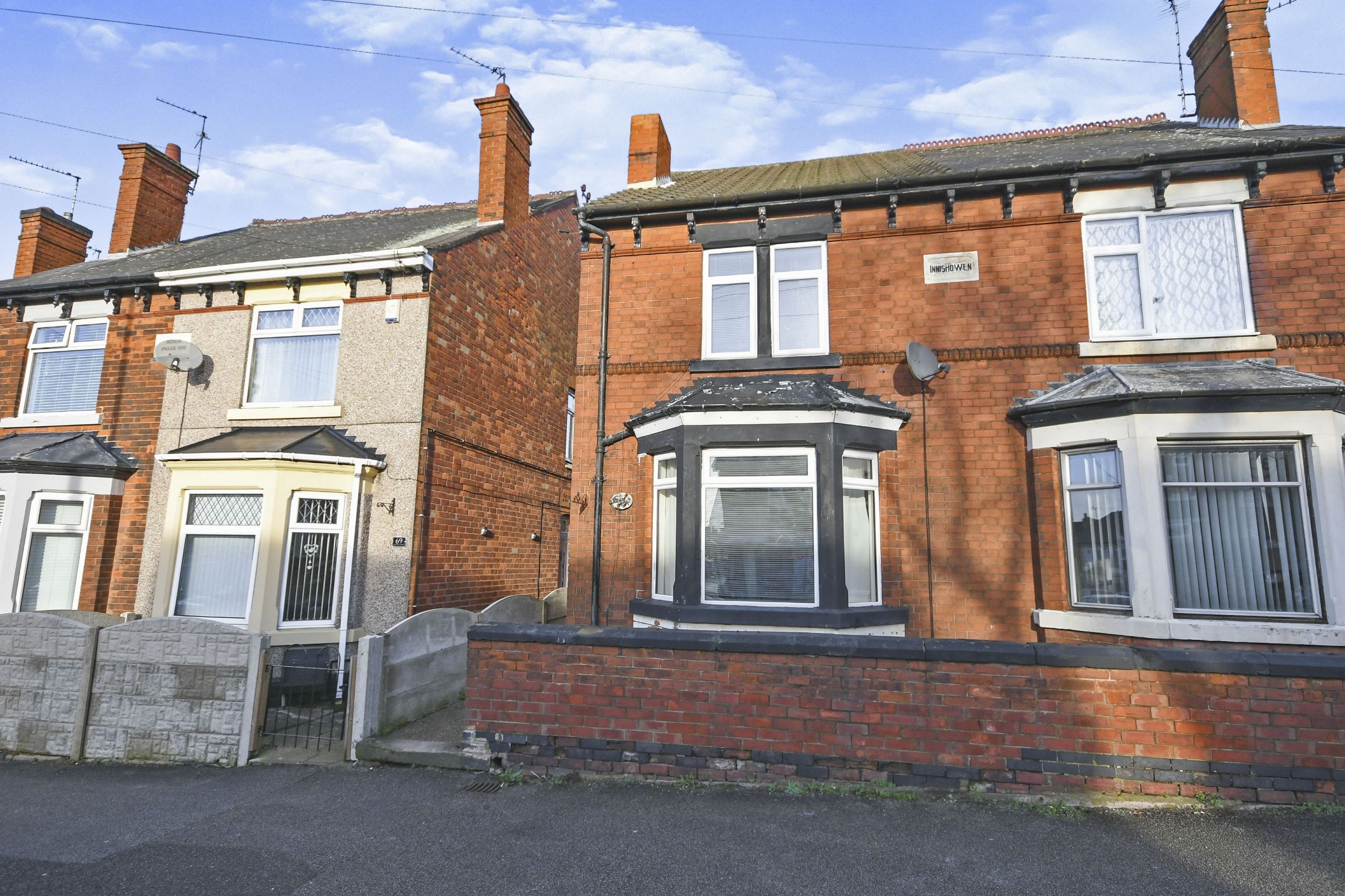 2 bed semidetached house for sale in Diamond Avenue, Kirkby In