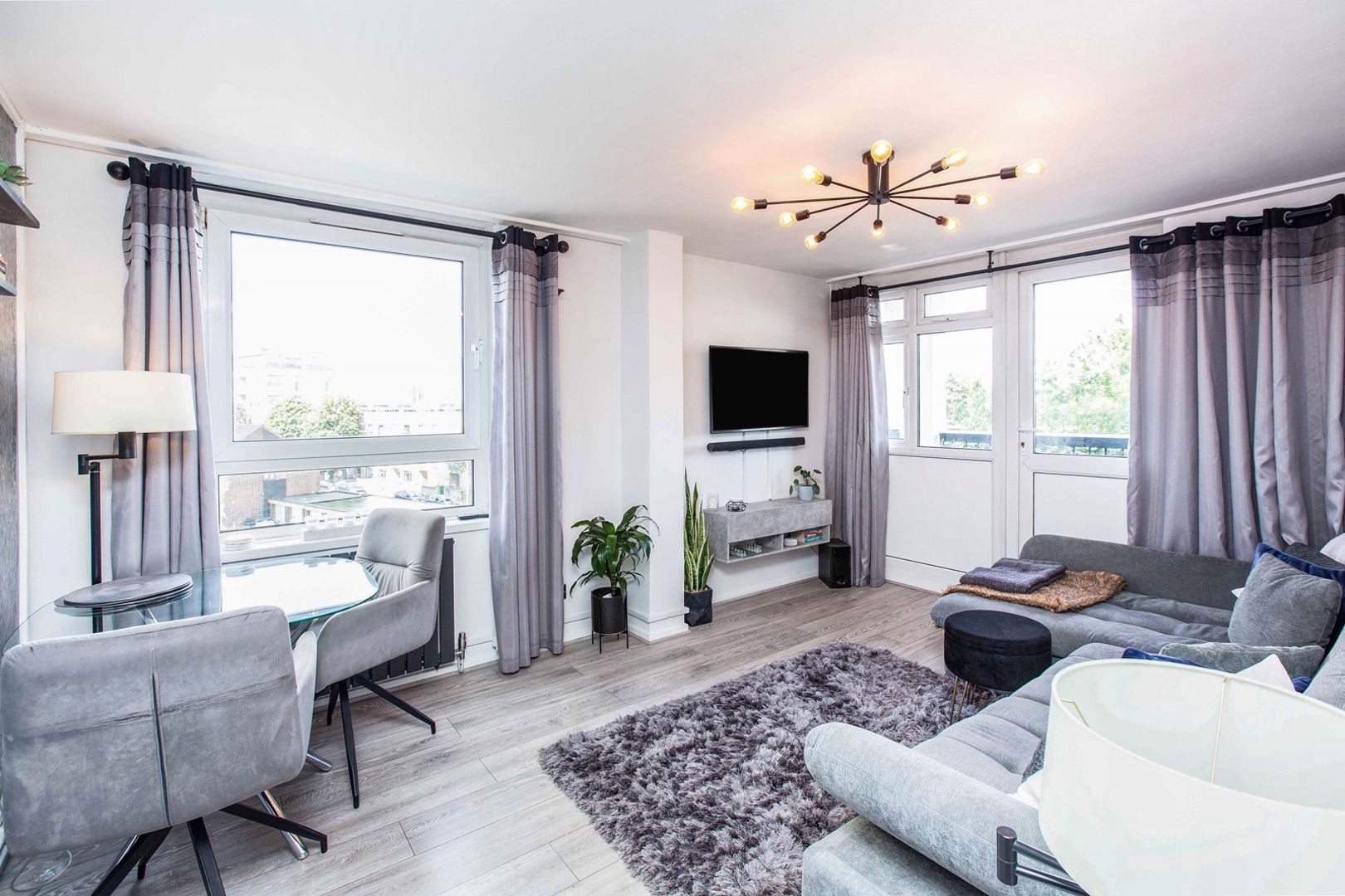 Queens Road West, London E13  