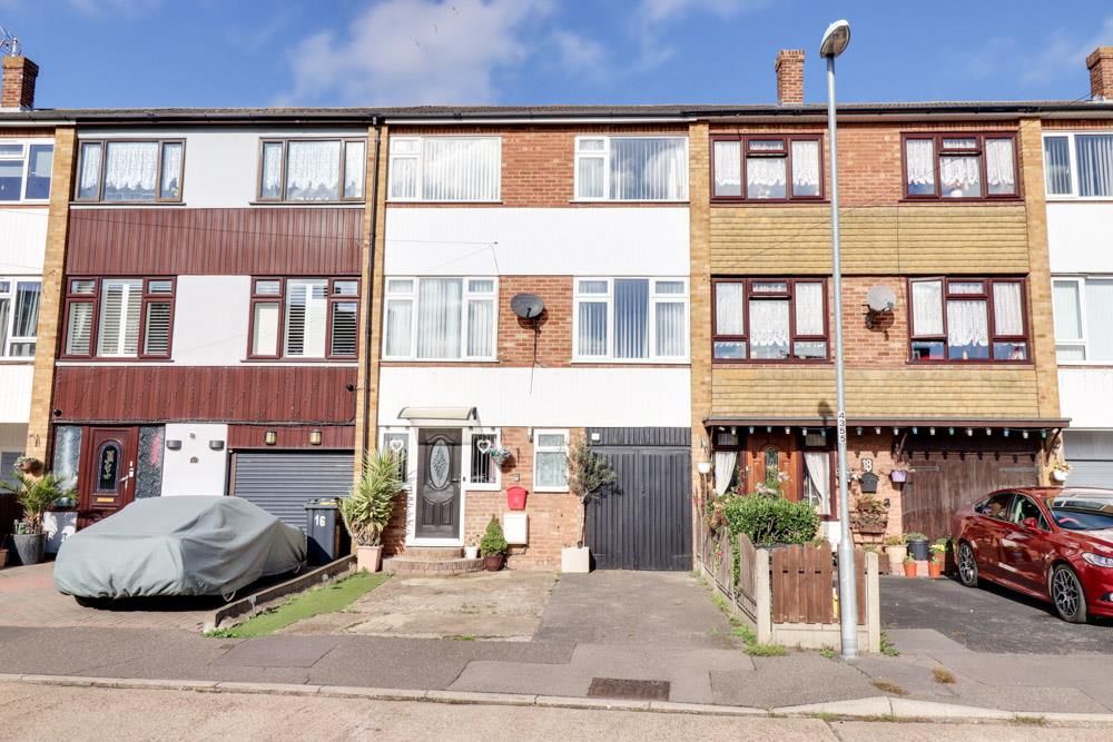 4 bed town house for sale in St. Christophers Close, Canvey Island SS8