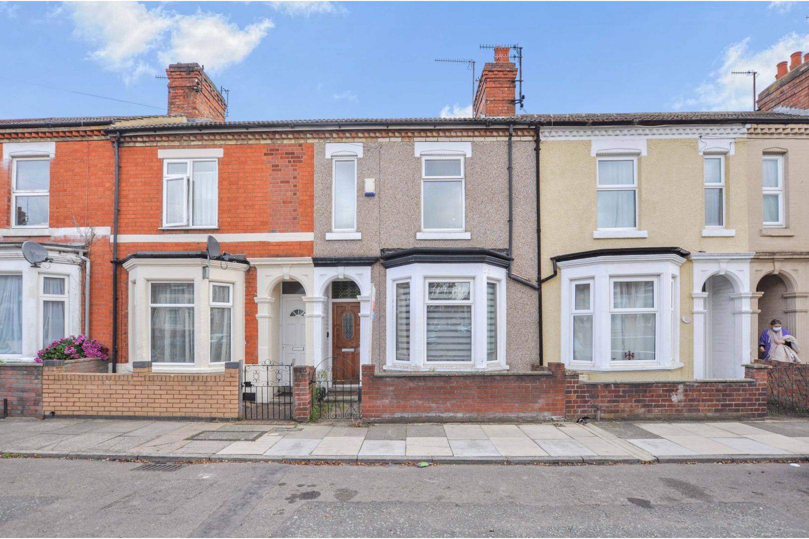3 bed terraced house for sale in St. James Park Road, Northampton NN5