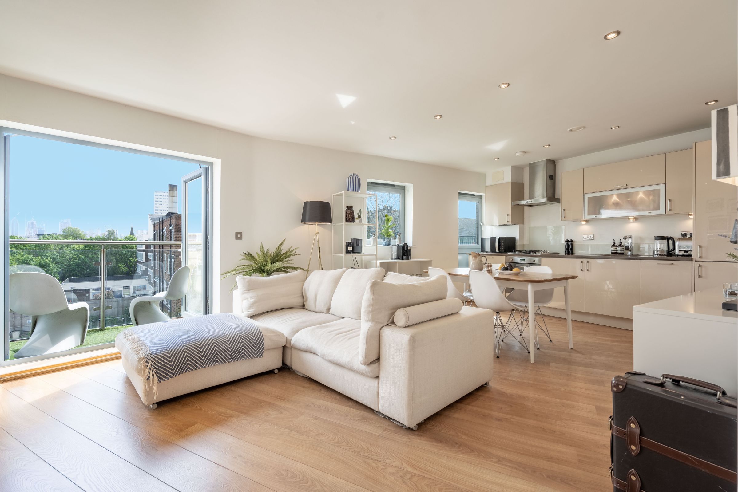 New home, 2 bed flat for sale in Battersea Park Road, Battersea SW11